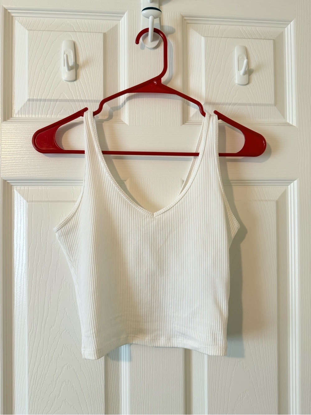 Hollister White Ribbed V-Neck Cropped Tank